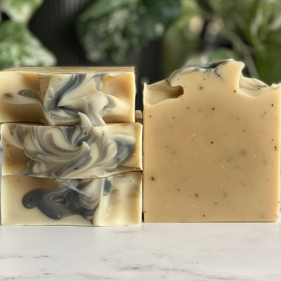 Rosemary & Mint (Essential Oils) (Goat's Milk) (Exfoliant)